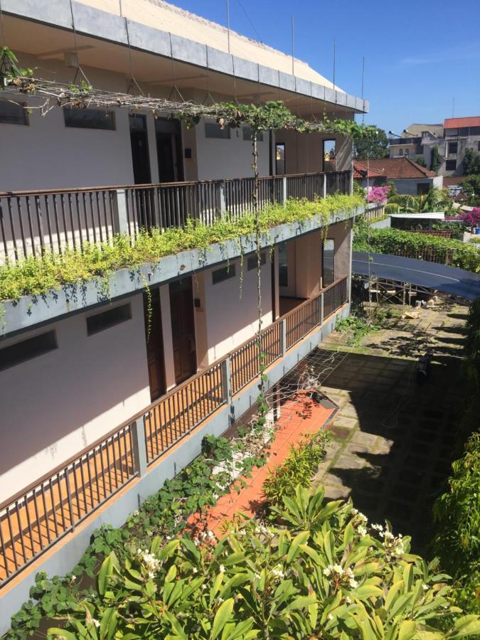 Hotel Pakerisan East Mansion Denpasar Exteriér fotografie